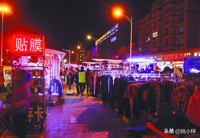 农村冬天摆地摊卖什么最赚钱而且很受欢迎?