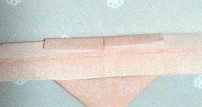 带翅膀的礼物折法,带翅膀的爱心折纸怎么折?