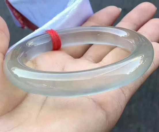 水种翡翠如何鉴别真假的方法(快速识别的技巧分享)