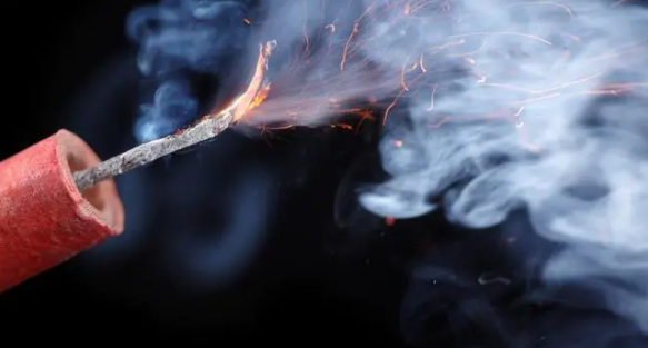 火药的发明者叫做什么(火药发明的意义和影响)