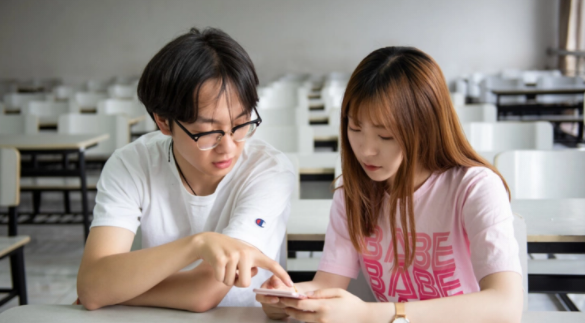 如何撩不回信息的高冷女孩