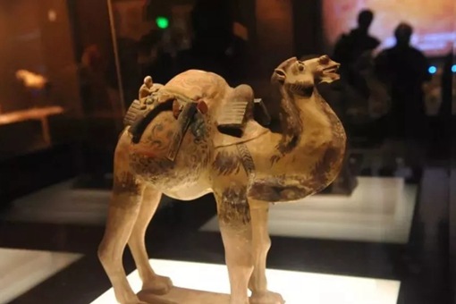 唐三彩为什么有很多马和骆驼?其实和丝绸之路有关