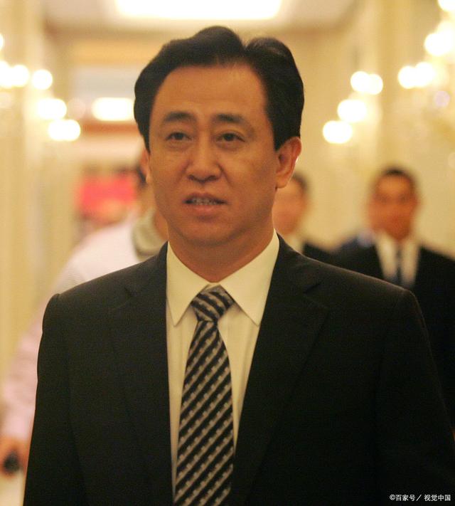 许家印背后最大银行金主，终于露出真面目！从天王地产到负债王国